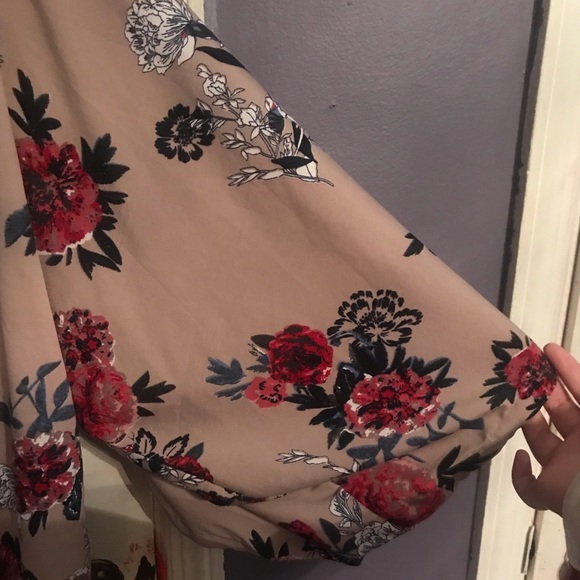 Floral Open-Front Kimono - Picture 4 of 5